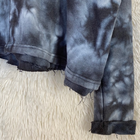 Billabong Tie-Dye Distressed Sweater Size M - Picture 6 of 8
